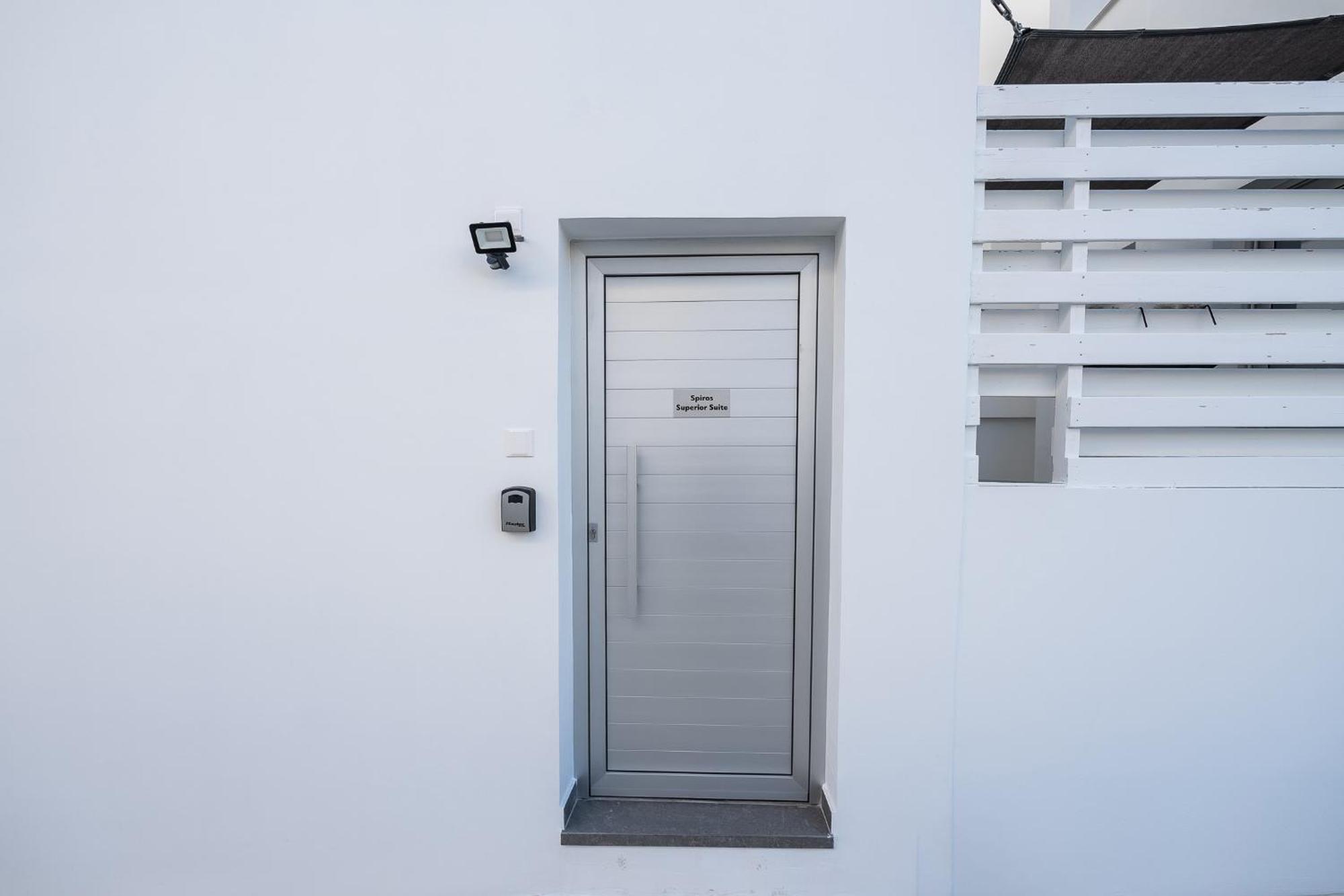 Spiros Luxury Apartments 圣纳帕 外观 照片